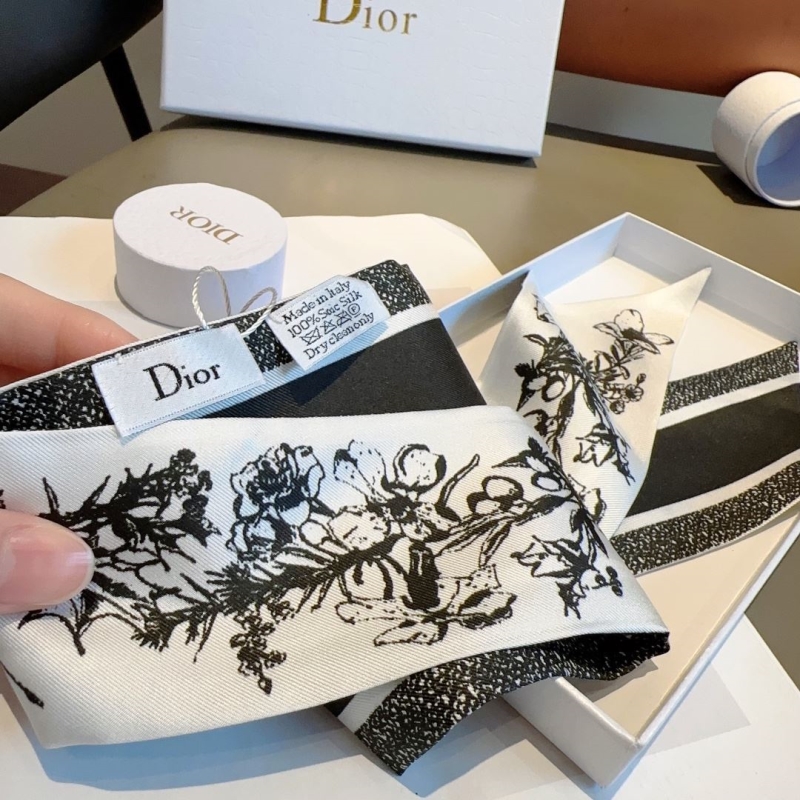 DIOR